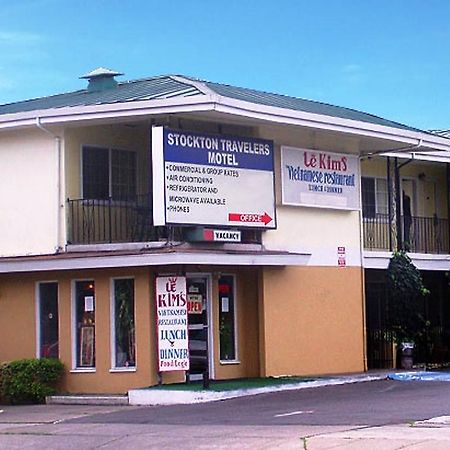Stockton Travelers Motel Экстерьер фото